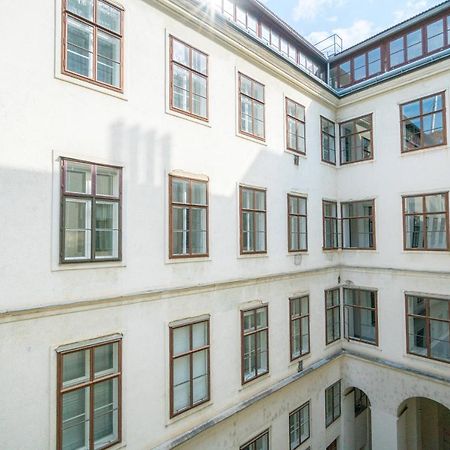 Vienna Residence, Volkstheater - Parliament Eksteriør bilde
