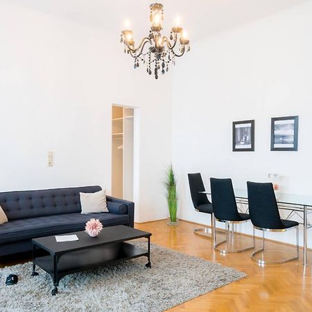 Vienna Residence, Volkstheater - Parliament Eksteriør bilde