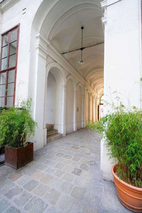 Vienna Residence, Volkstheater - Parliament Eksteriør bilde